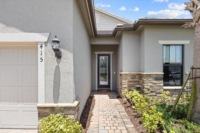 415 SE Crathes Street SE, Port St. Lucie, FL 34984