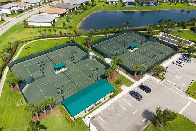 415 SE Crathes Street SE, Port St. Lucie, FL 34984