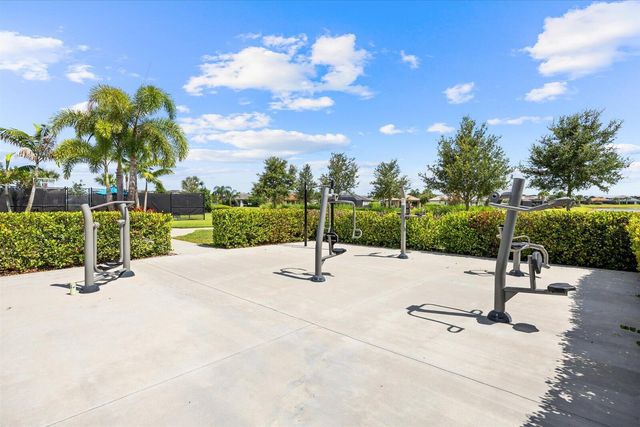 415 SE Crathes Street SE, Port St. Lucie, FL 34984