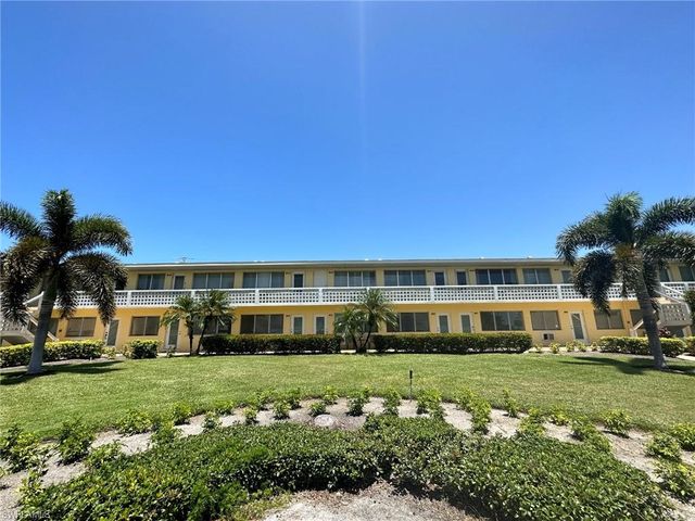 473 12th AVE S B7, Naples, FL 34102