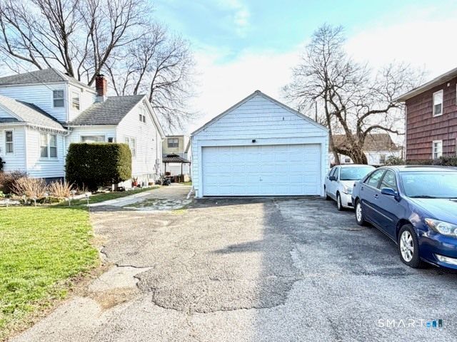 185 Grandview Avenue, Bridgeport, CT 06606