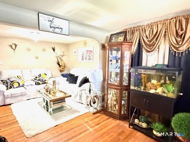 185 Grandview Avenue, Bridgeport, CT 06606