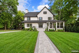 517 Park Street, Montclair, NJ 07043