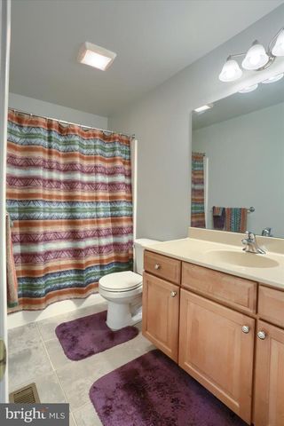 6231 AUTUMN VIEW DR, Harrisburg, PA 17112