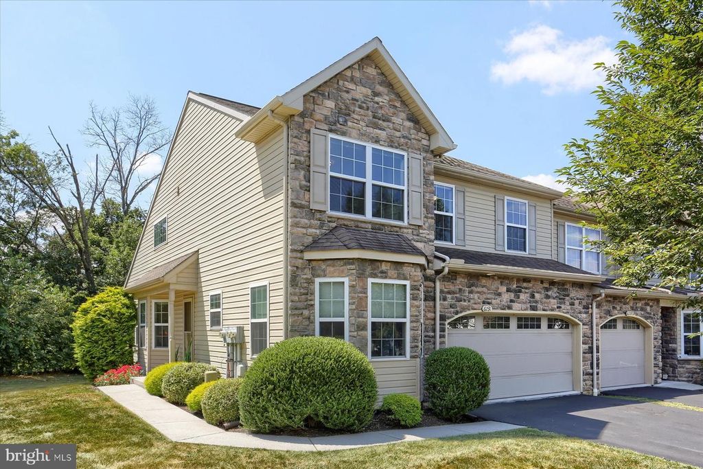 6231 AUTUMN VIEW DR, Harrisburg, PA 17112
