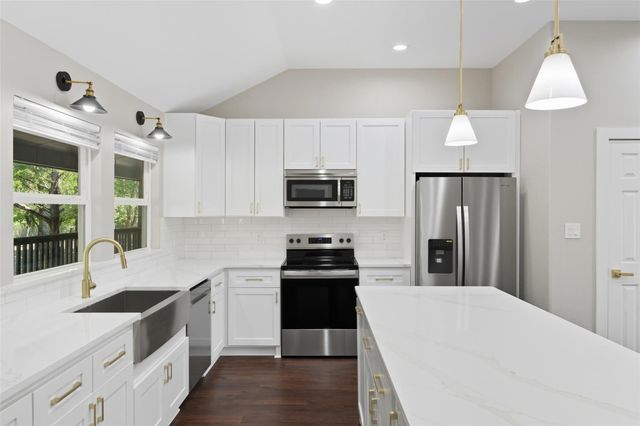 1431 Fm 85, Ennis, TX 75119