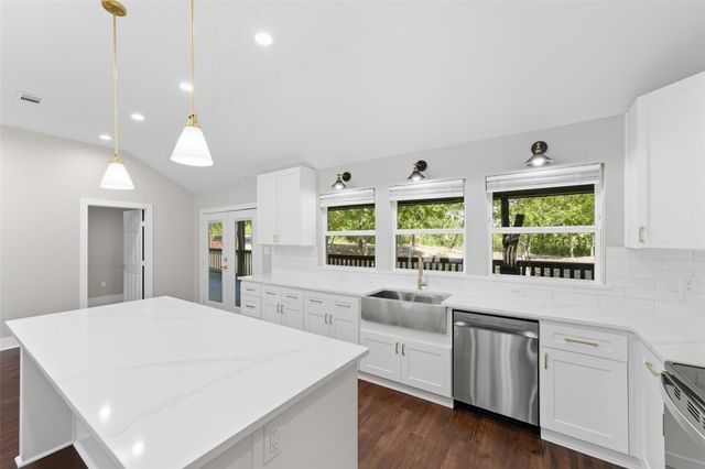 1431 Fm 85, Ennis, TX 75119