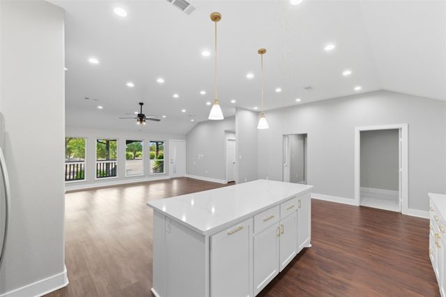 1431 Fm 85, Ennis, TX 75119