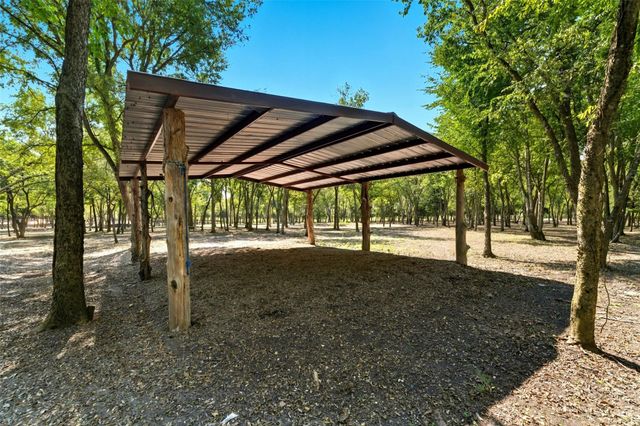 1431 Fm 85, Ennis, TX 75119