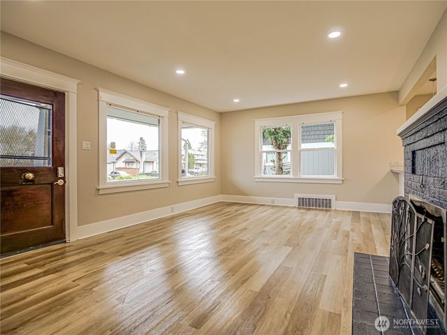 3616 S J Street, Tacoma, WA 98418