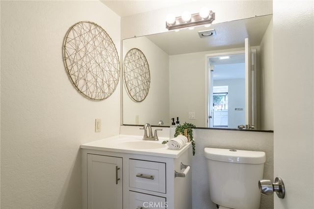 917 Van Ness Court, Costa Mesa, CA 92626