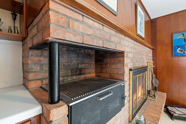 300 TOWER VIEW DRIVE, Green Bay, WI 54301
