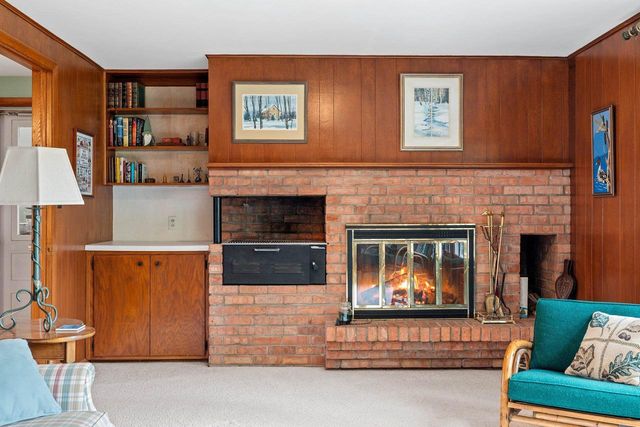 300 TOWER VIEW DRIVE, Green Bay, WI 54301