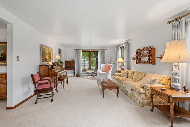 300 TOWER VIEW DRIVE, Green Bay, WI 54301