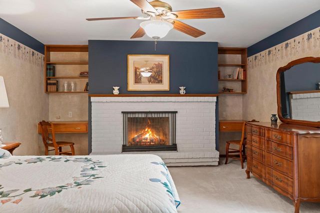 300 TOWER VIEW DRIVE, Green Bay, WI 54301