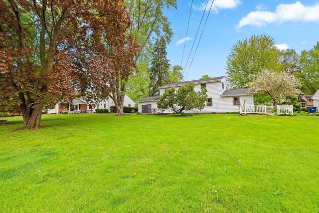 300 TOWER VIEW DRIVE, Green Bay, WI 54301