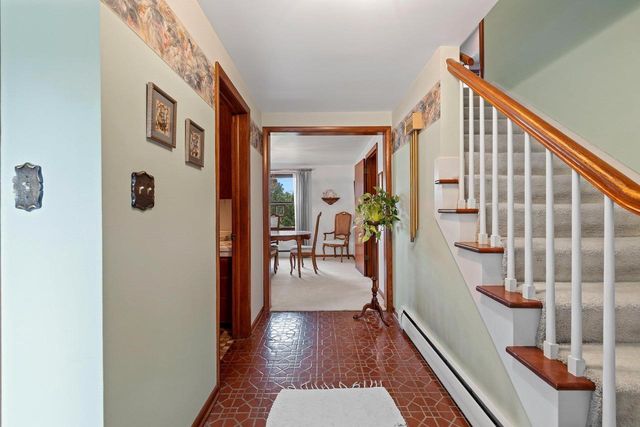 300 TOWER VIEW DRIVE, Green Bay, WI 54301