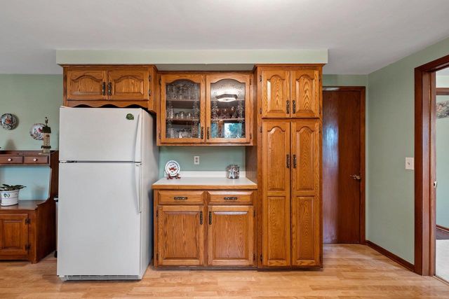 300 TOWER VIEW DRIVE, Green Bay, WI 54301