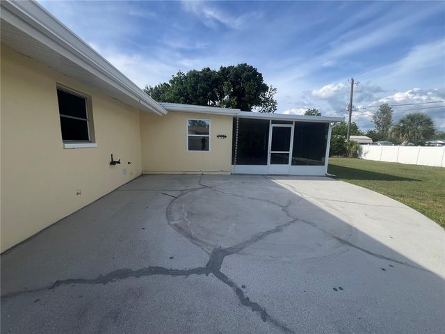 249 SEMINOLE BOULEVARD NW, Port Charlotte, FL 33952