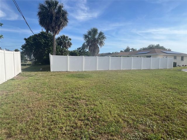 249 SEMINOLE BOULEVARD NW, Port Charlotte, FL 33952