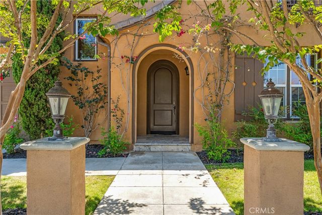 780 W Aster Place, Santa Ana, CA 92706