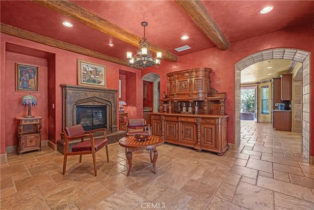 780 W Aster Place, Santa Ana, CA 92706