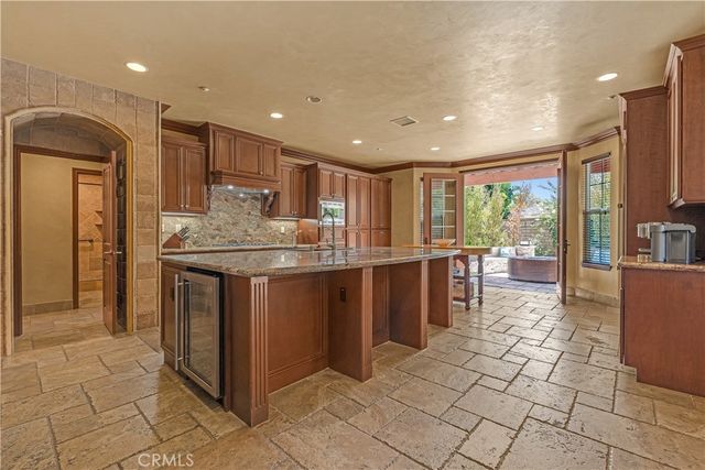 780 W Aster Place, Santa Ana, CA 92706