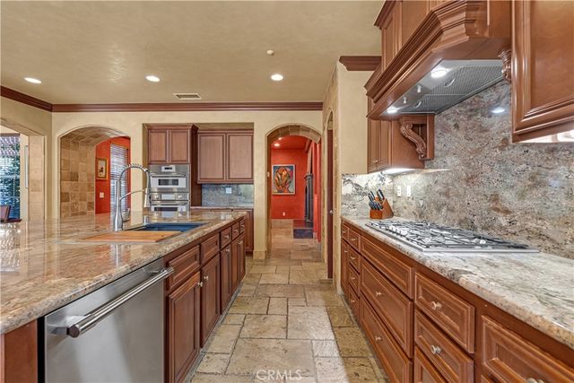 780 W Aster Place, Santa Ana, CA 92706