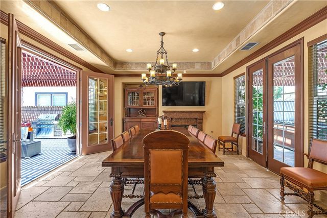 780 W Aster Place, Santa Ana, CA 92706