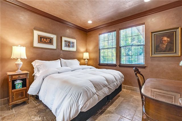 780 W Aster Place, Santa Ana, CA 92706