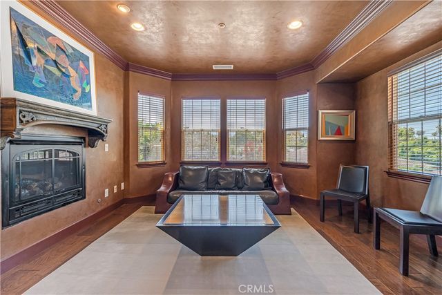 780 W Aster Place, Santa Ana, CA 92706