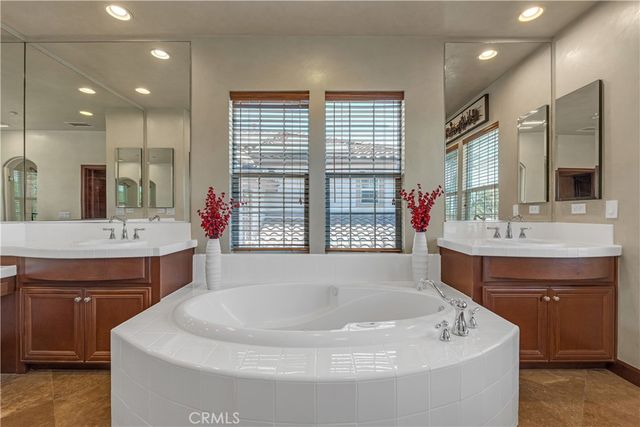 780 W Aster Place, Santa Ana, CA 92706