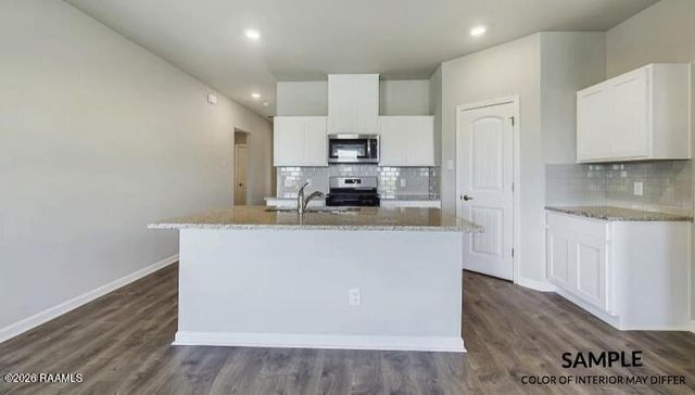 1510 Colonel Ridge, New Iberia, LA 70560