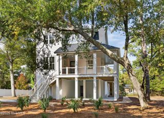 221 Inlet Point Drive, Wilmington, NC 28409