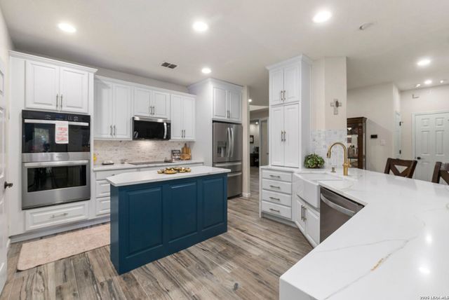 201 Kensington, Cibolo, TX 78108