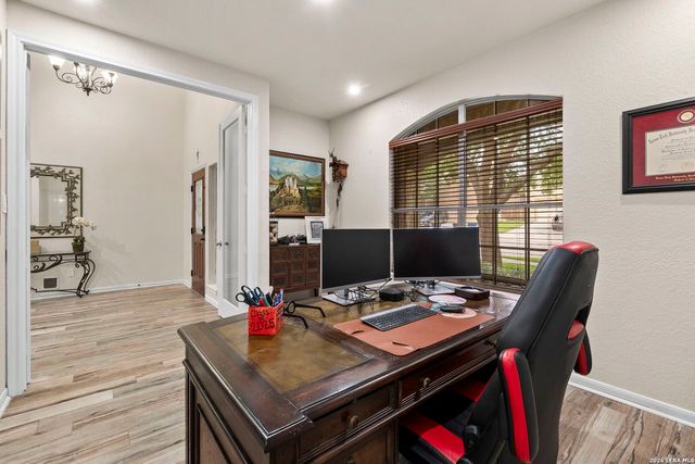 201 Kensington, Cibolo, TX 78108