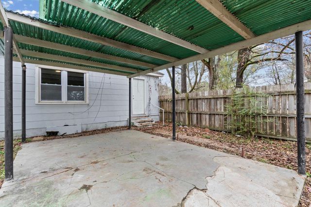 210 WEST ST, Batesville, MS 38606