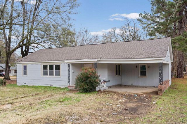 210 WEST ST, Batesville, MS 38606