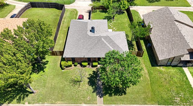 1234 Royal Oak Drive, Desoto, TX 75115