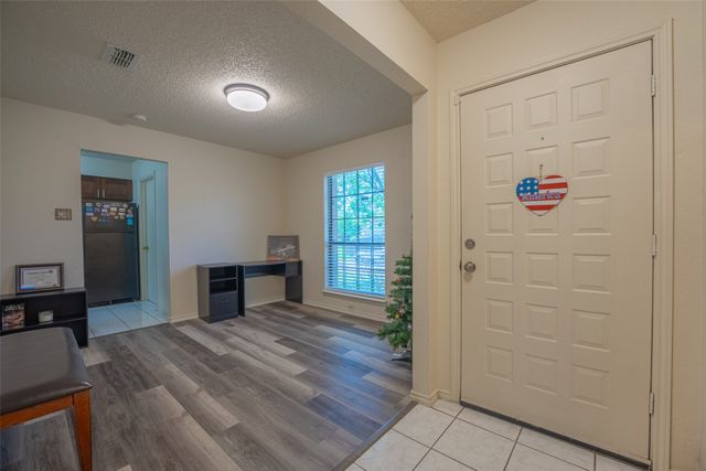 1234 Royal Oak Drive, Desoto, TX 75115