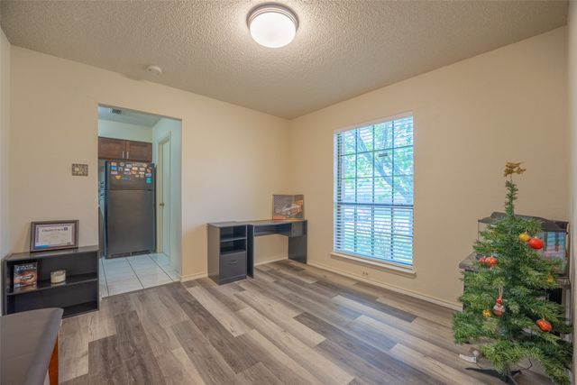 1234 Royal Oak Drive, Desoto, TX 75115