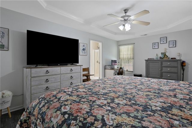 573 Thorncliff Drive, Raeford, NC 28376