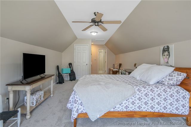 573 Thorncliff Drive, Raeford, NC 28376