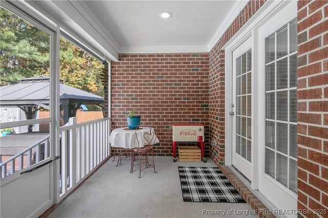 573 Thorncliff Drive, Raeford, NC 28376