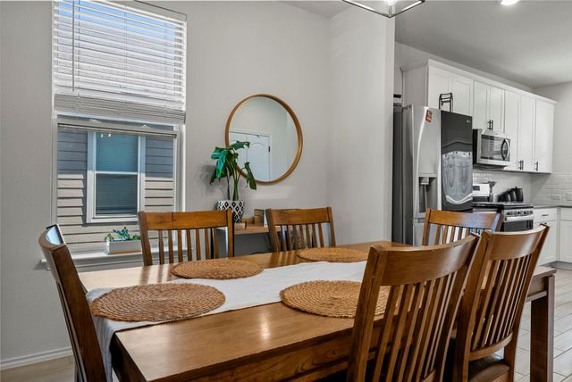 350 Purple Heart DR, Buda, TX 78610