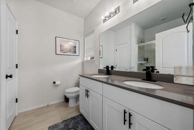 350 Purple Heart DR, Buda, TX 78610