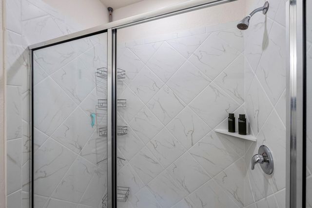 350 Purple Heart DR, Buda, TX 78610