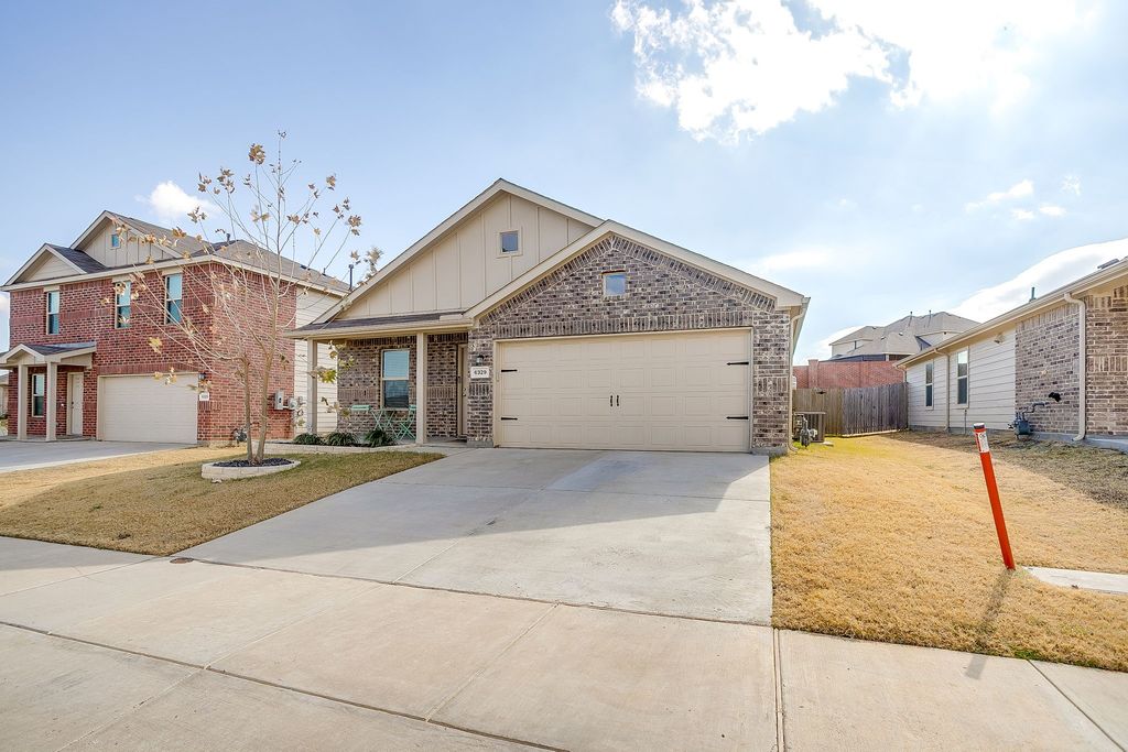 6329 Becker Avenue, Fort Worth, TX 76123