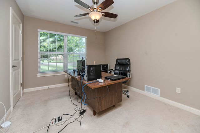 7520 W GOLDEN WILLOW DR, Columbia, MO 65202