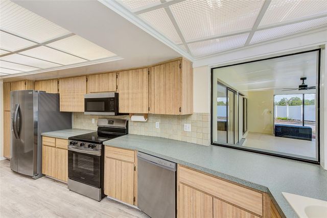 9954 SWEET BAY COURT, New Port Richey, FL 34654